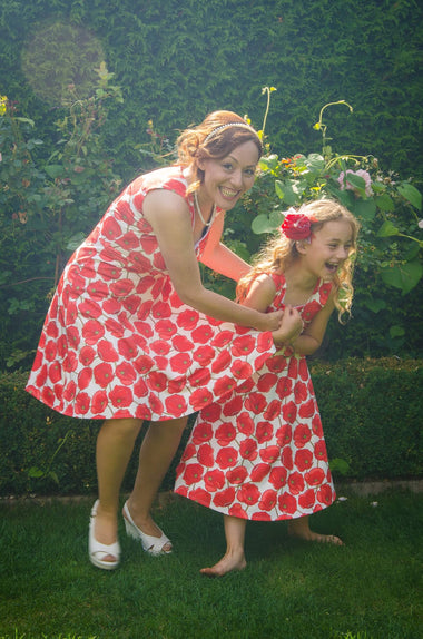 Twinning set - moeder dochter jurken- rode poppy - matching dresses - mommy and me by Just Like Mommy 'z